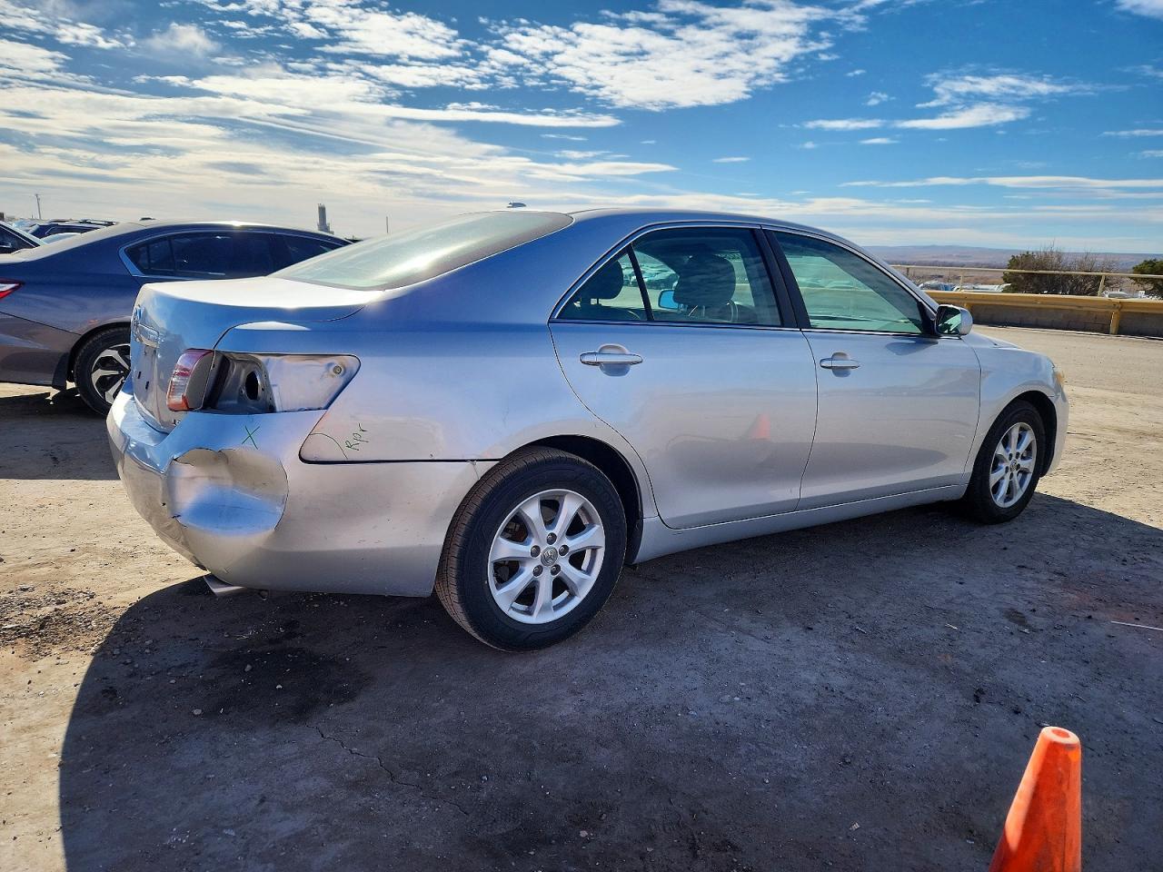 2011 TOYOTA CAMRY