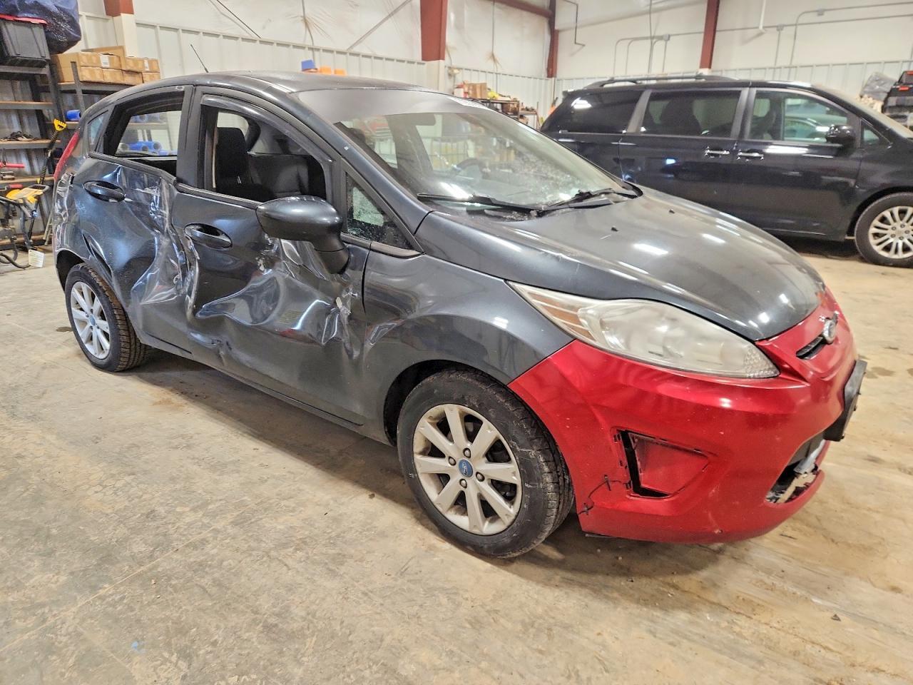 2011 FORD Fiesta