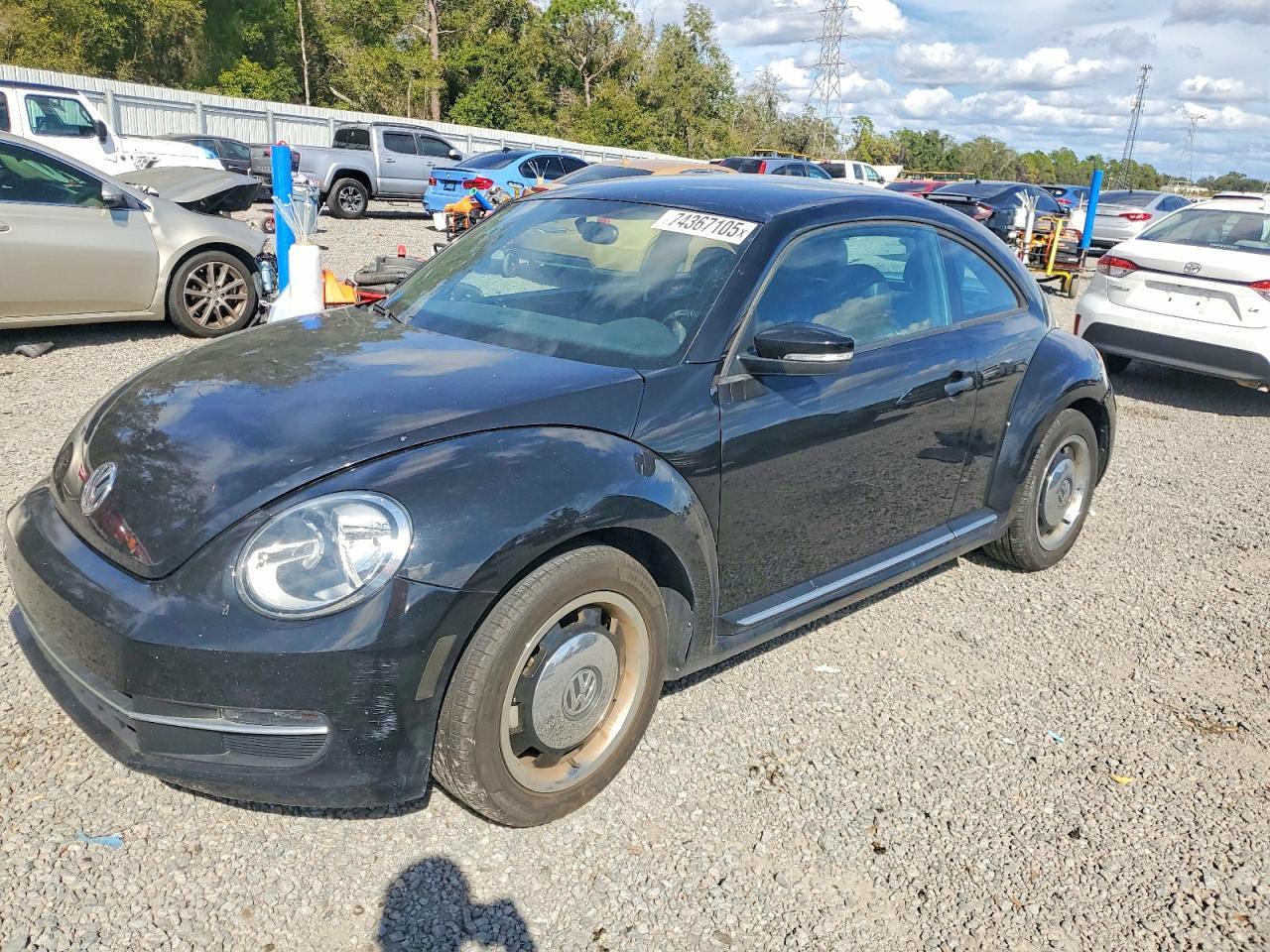 2015 VOLKSWAGEN Beetle