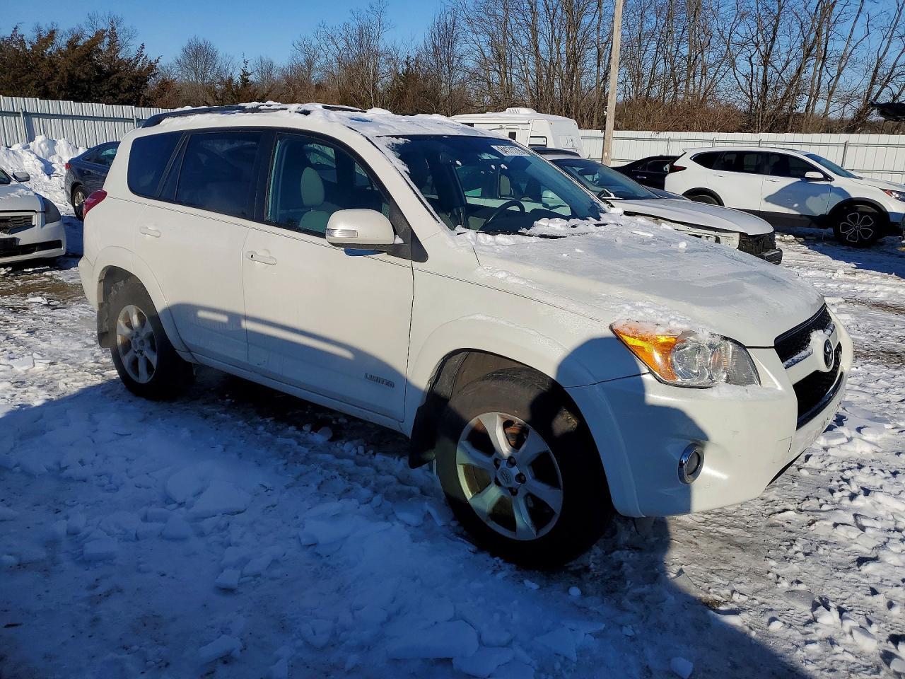 2011 TOYOTA RAV4
