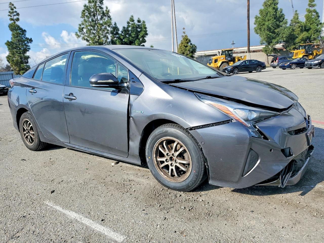 2018 TOYOTA PRIUS