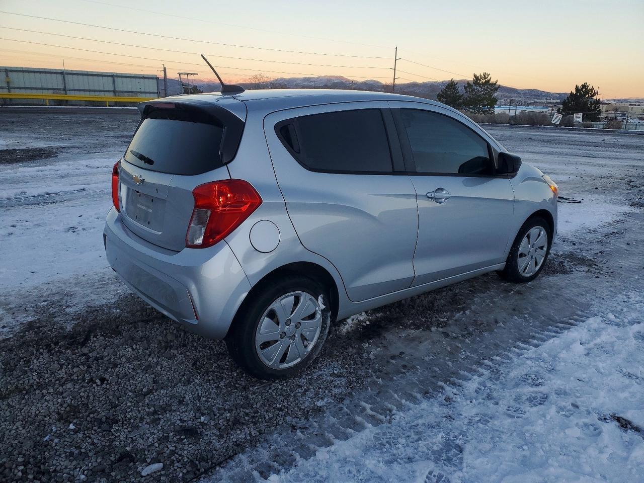 2017 CHEVROLET Spark