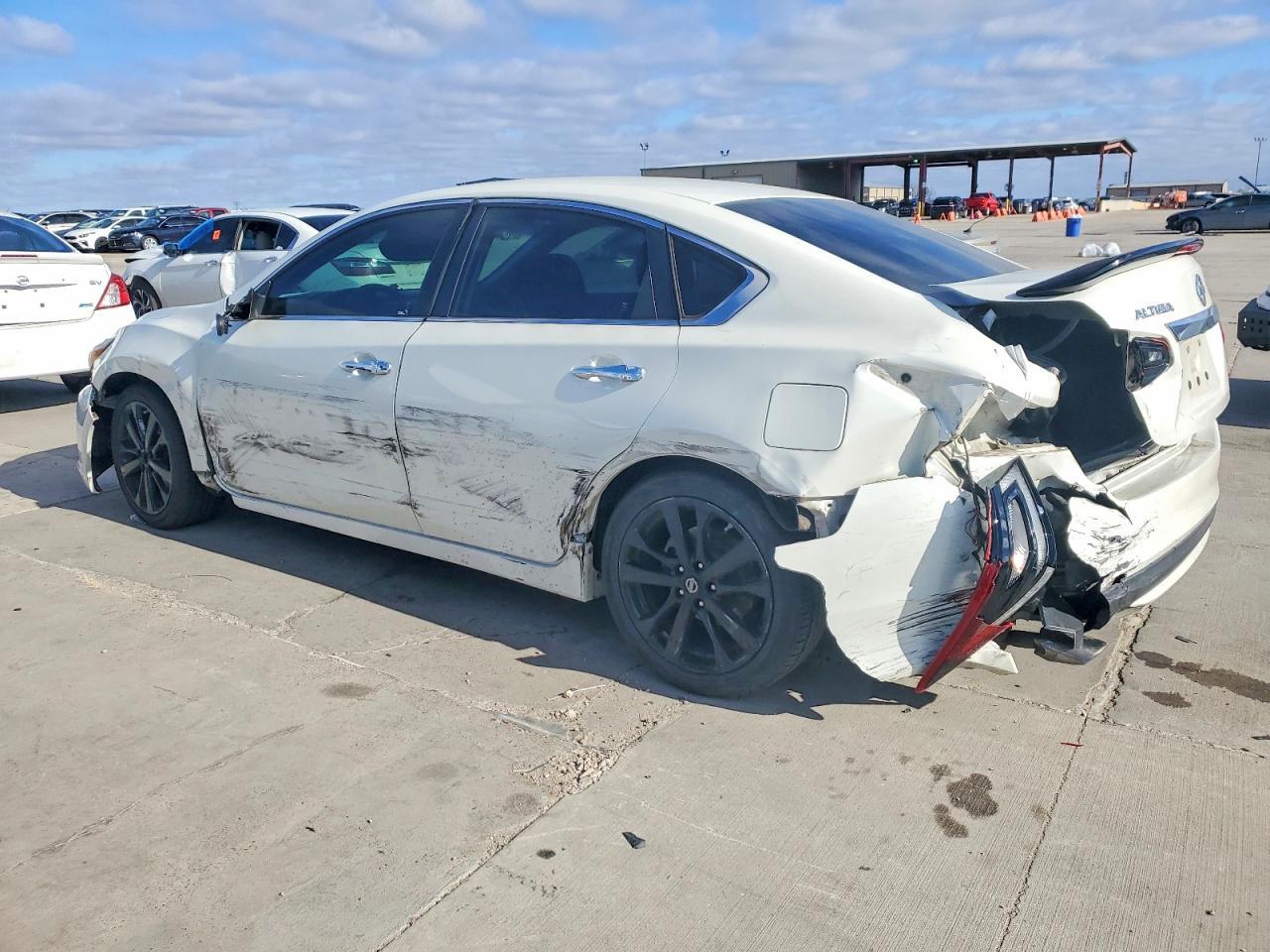 2017 NISSAN ALTIMA