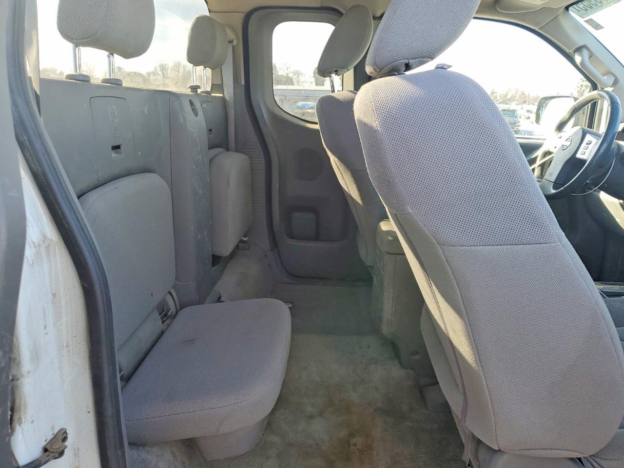 2016 NISSAN Frontier