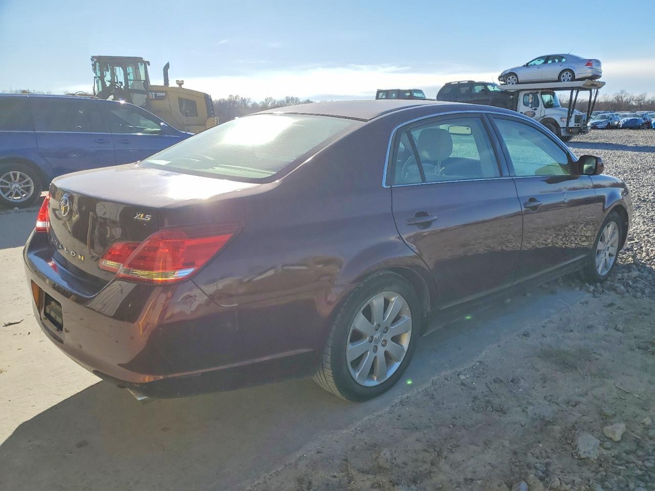 2005 TOYOTA Avalon