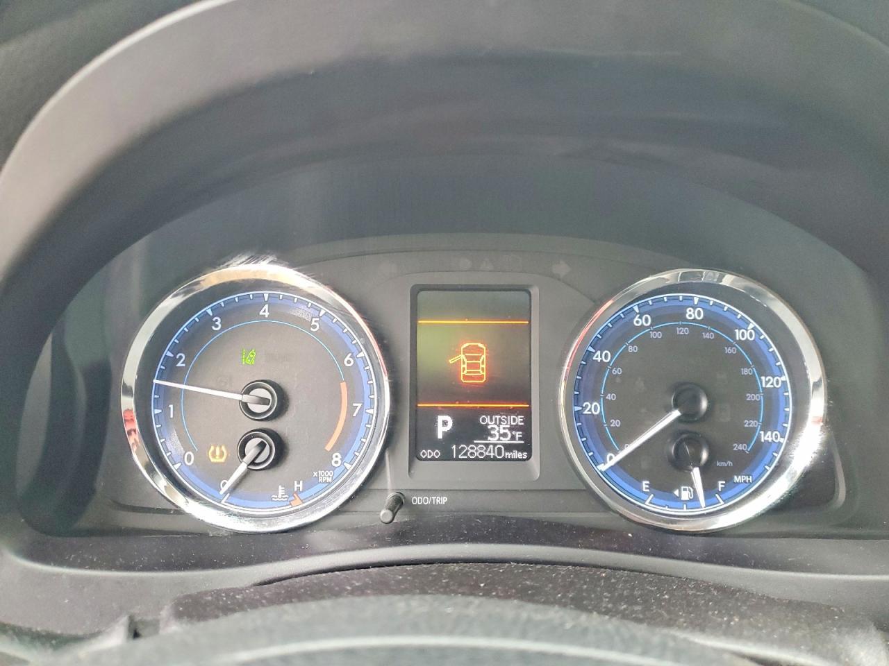 2018 TOYOTA COROLLA
