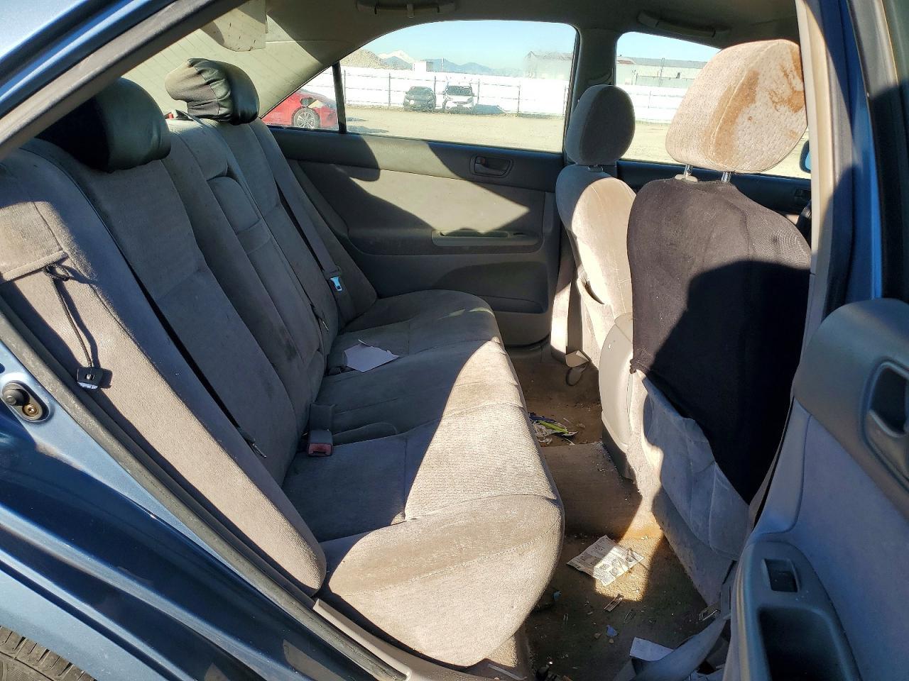 2004 TOYOTA CAMRY