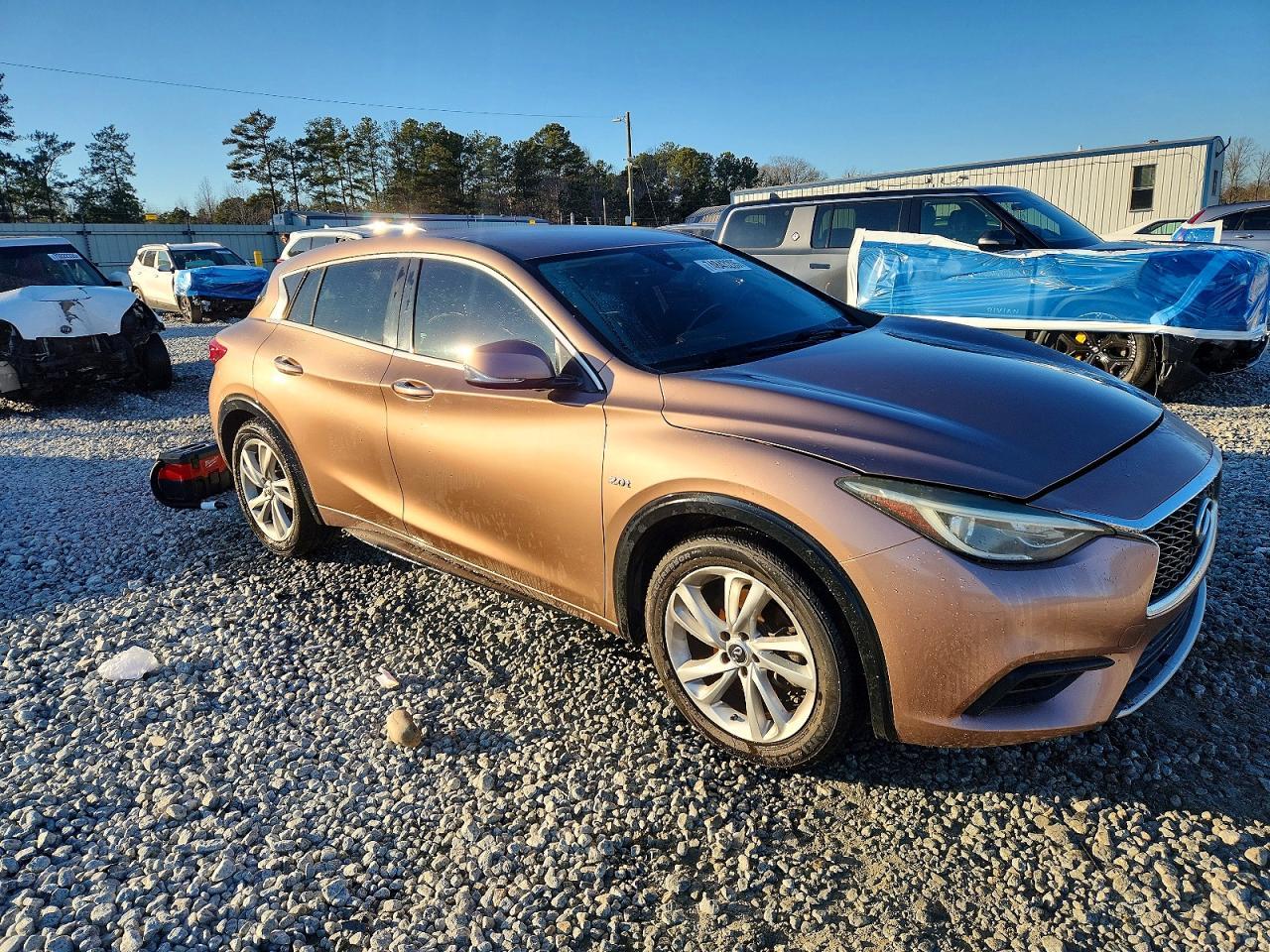 2017 INFINITI QX30