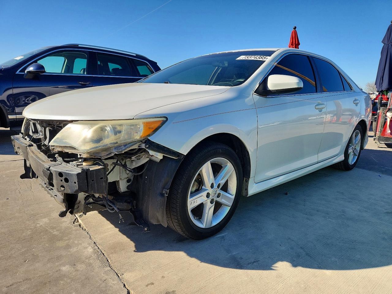 2014 TOYOTA CAMRY