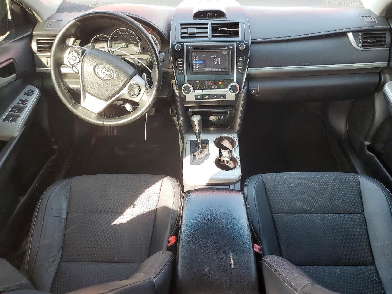 2014 TOYOTA CAMRY
