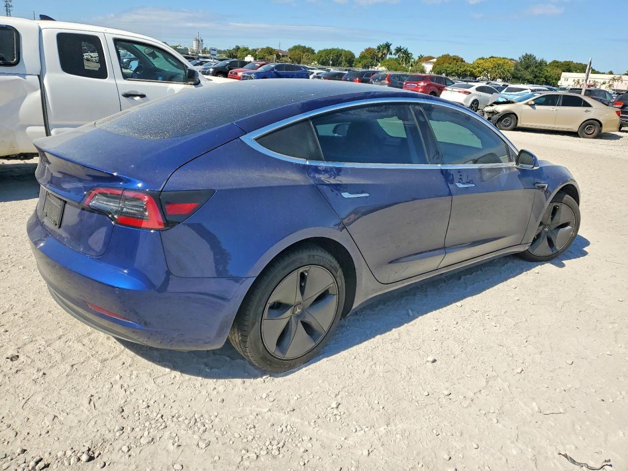 2020 TESLA MODEL 3