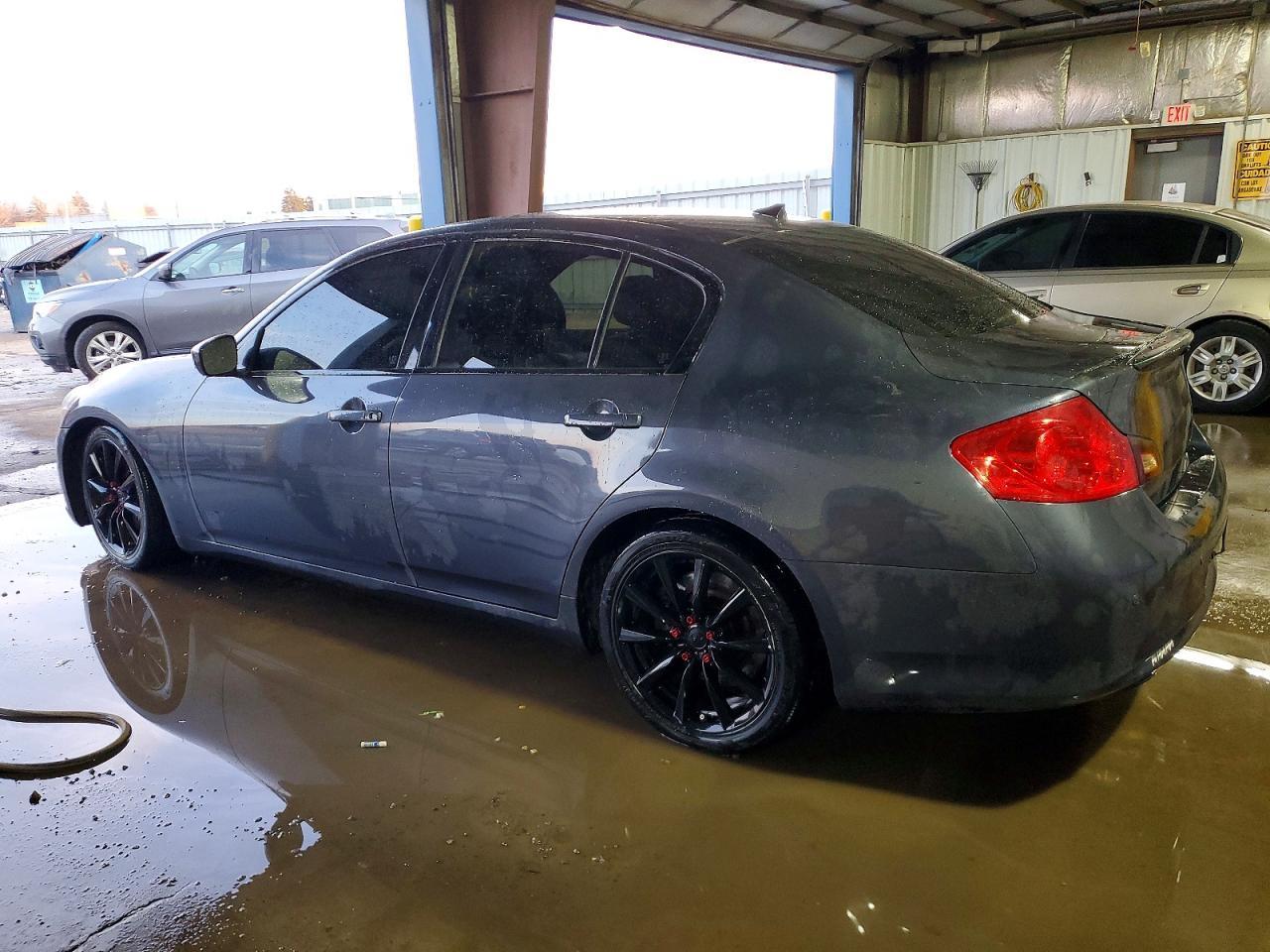 2012 INFINITI G37