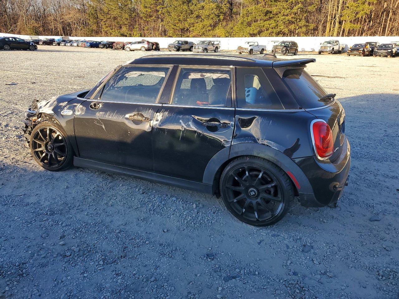 2016 MINI COOPER
