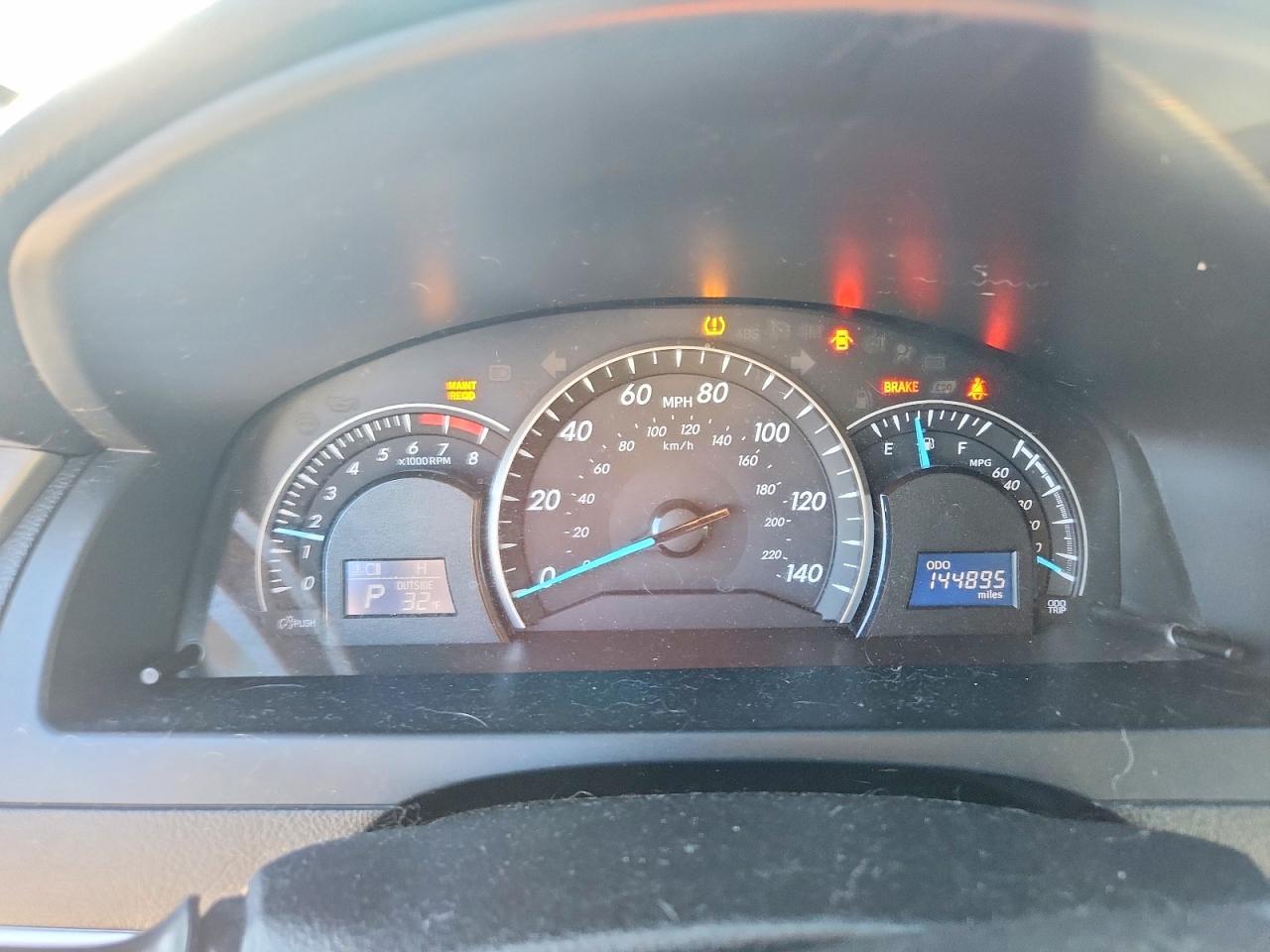 2014 TOYOTA CAMRY