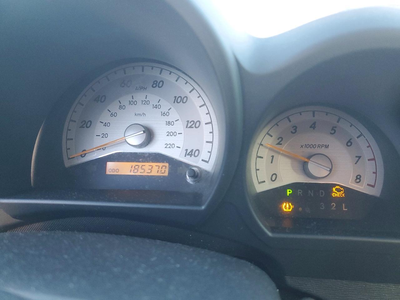 2005 TOYOTA SCION