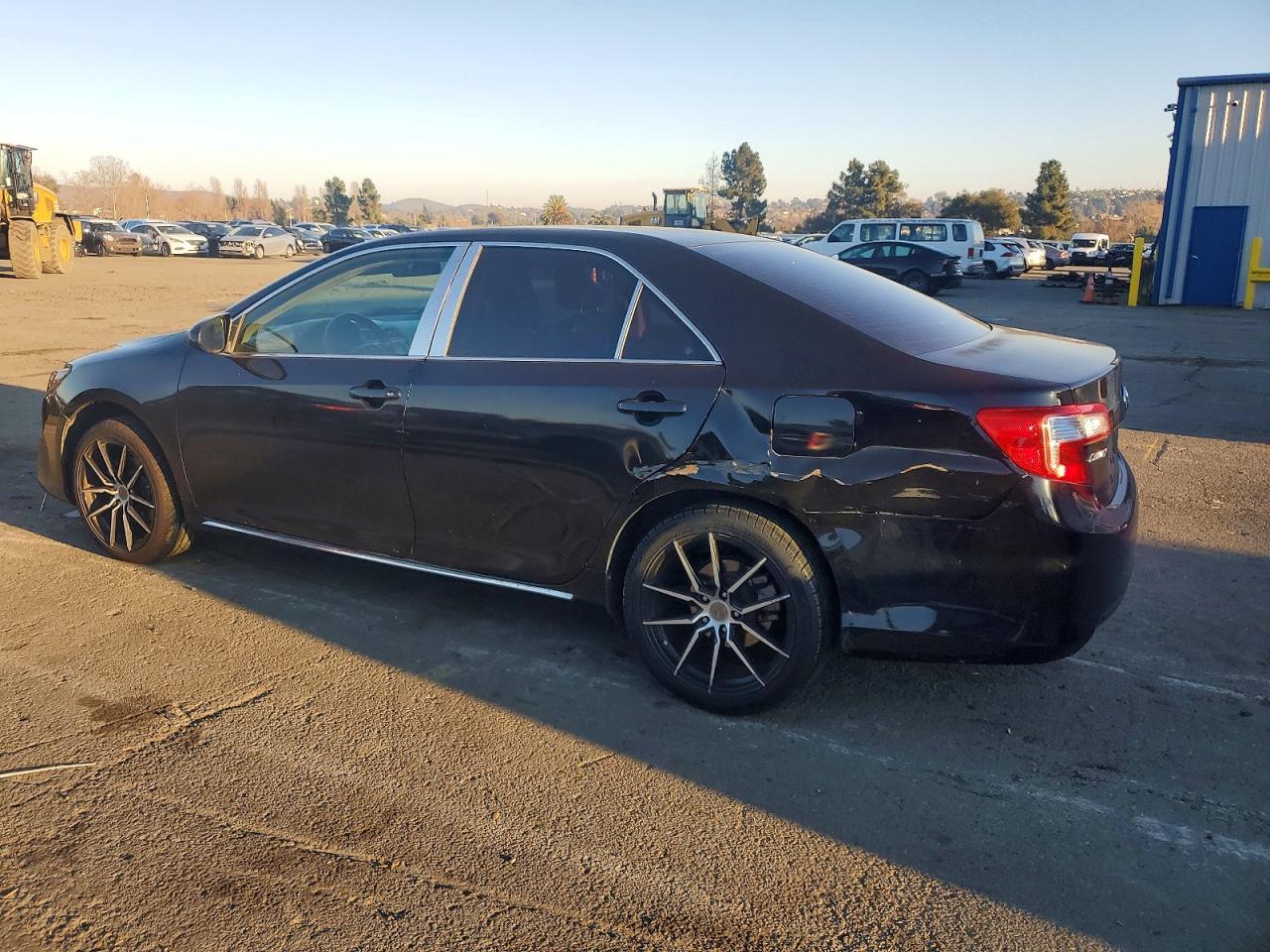 2012 TOYOTA CAMRY