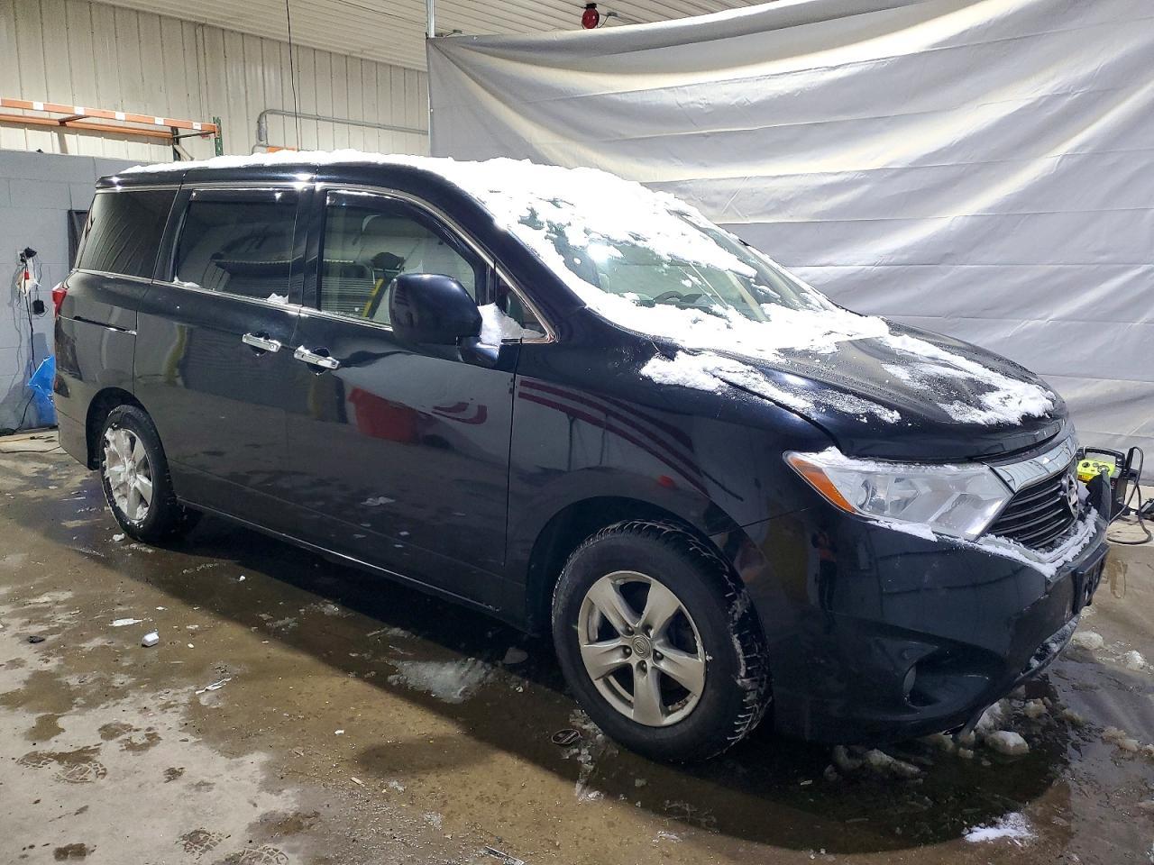 2015 NISSAN Quest