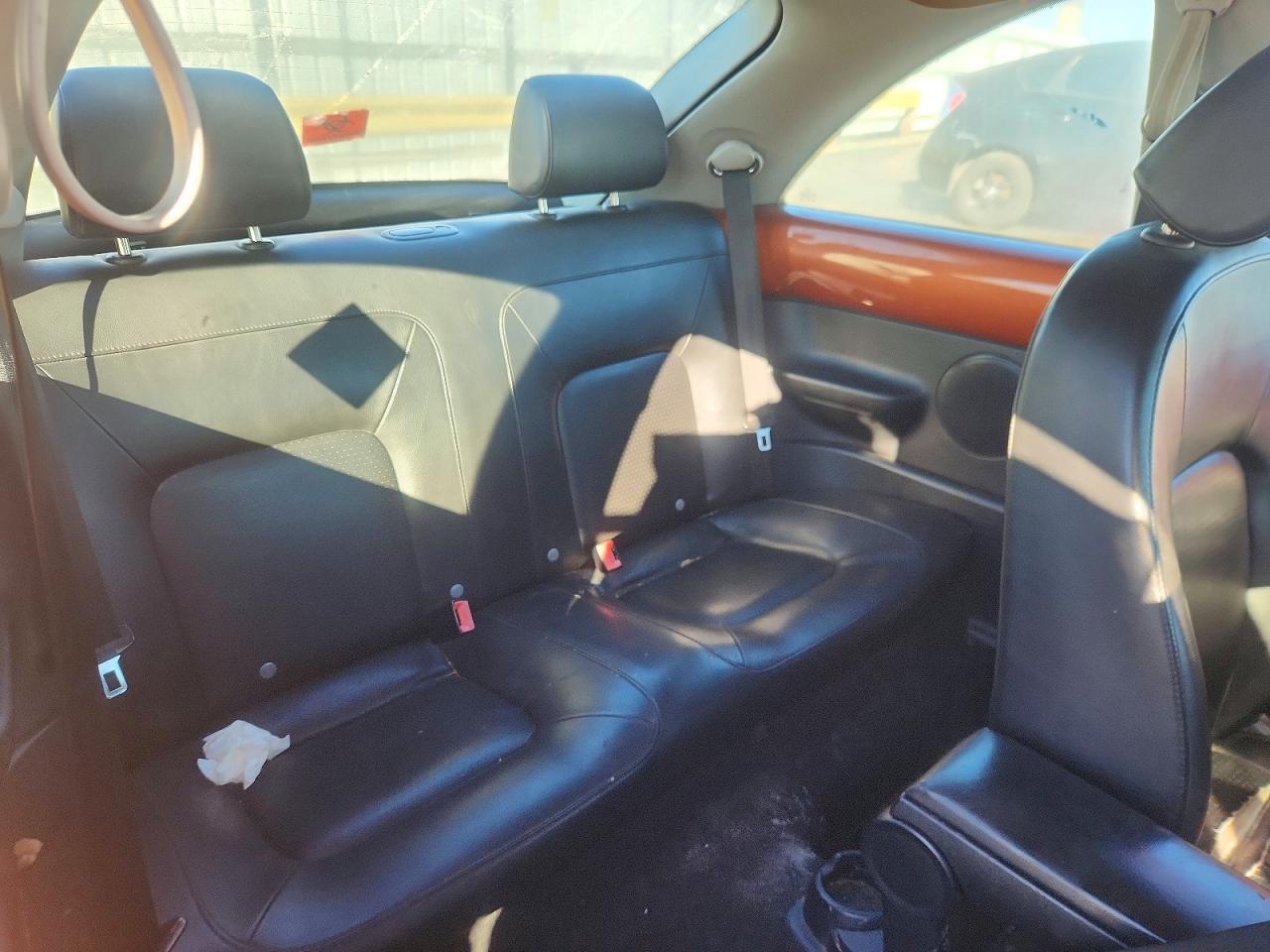 2010 VOLKSWAGEN Beetle