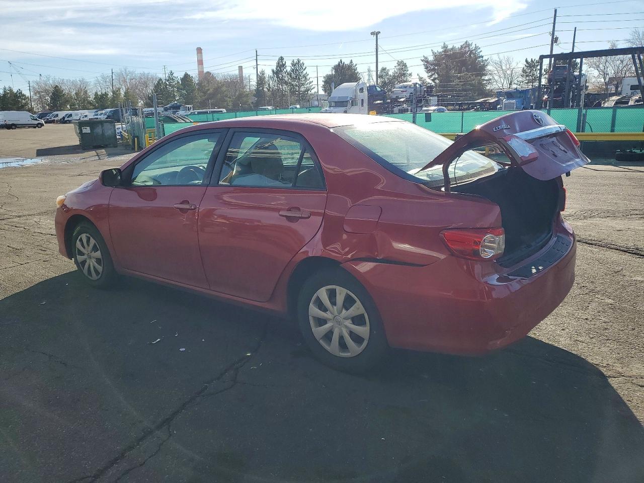 2011 TOYOTA COROLLA