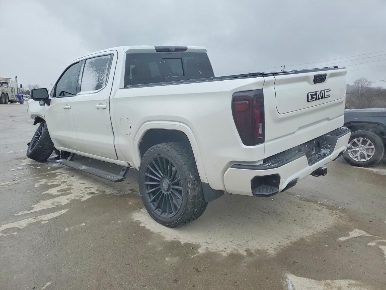 2023 GMC Sierra