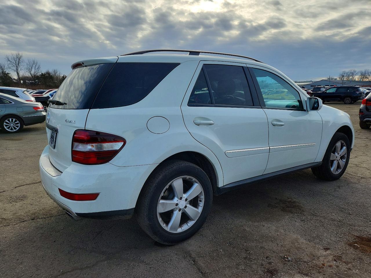 2009 MERCEDES-BENZ ML-Class