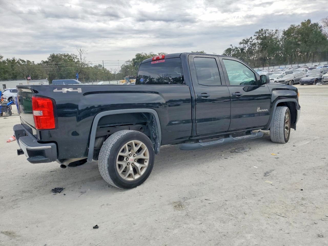 2015 GMC Sierra