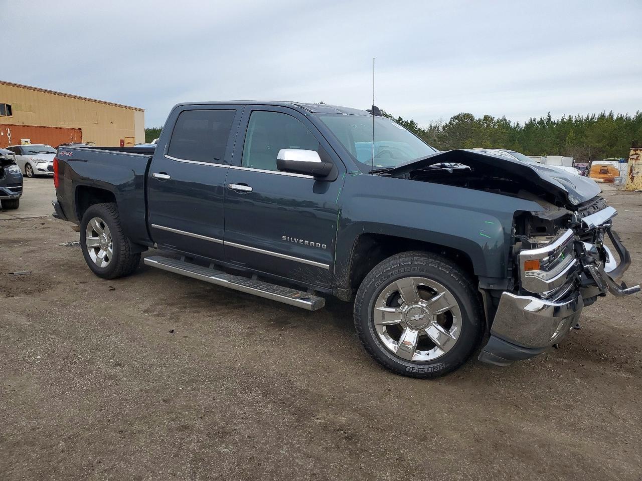 2017 CHEVROLET Silverado