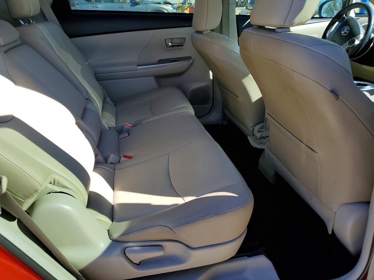 2015 TOYOTA PRIUS V