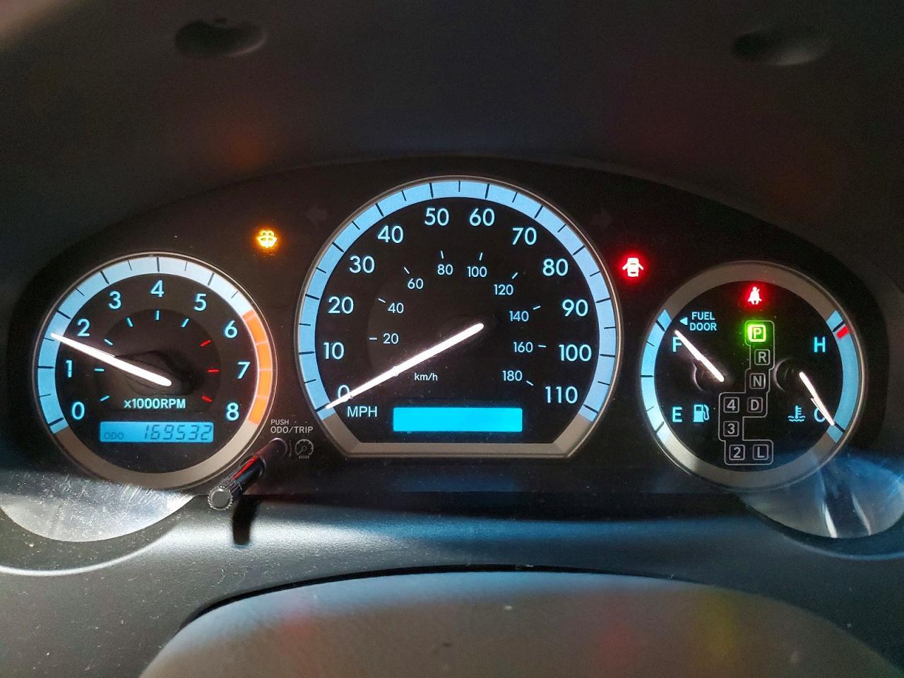 2004 TOYOTA SIENNA