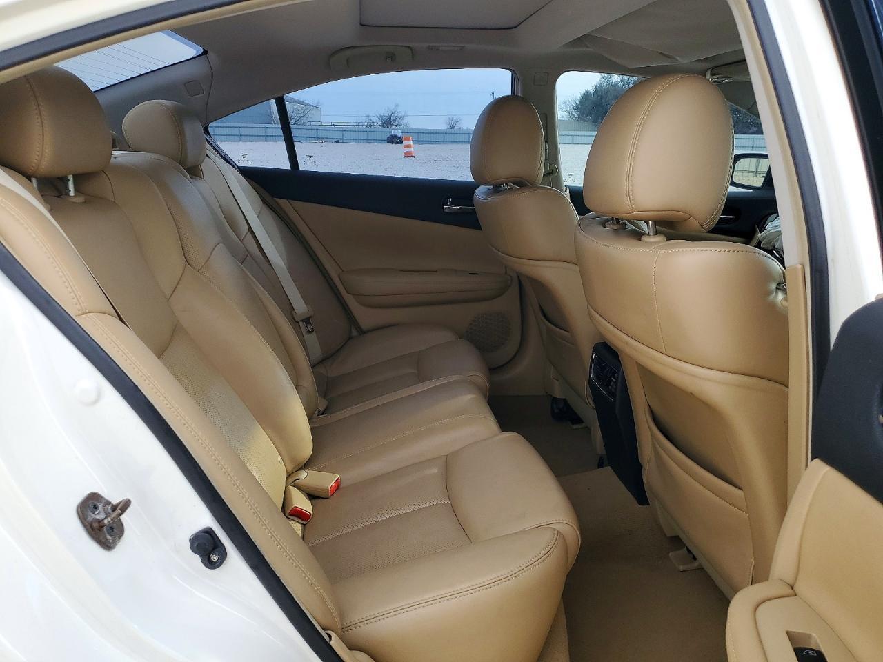 2010 NISSAN Maxima