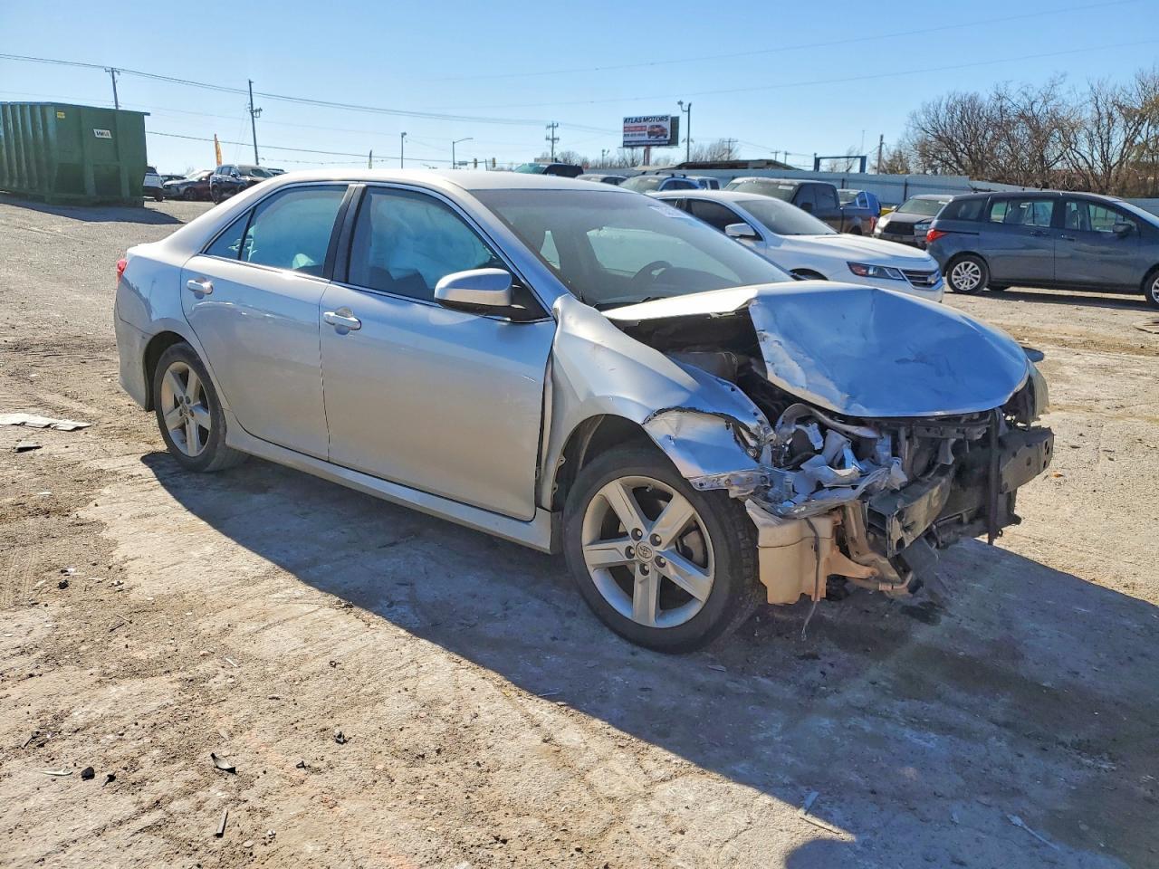 2014 TOYOTA CAMRY