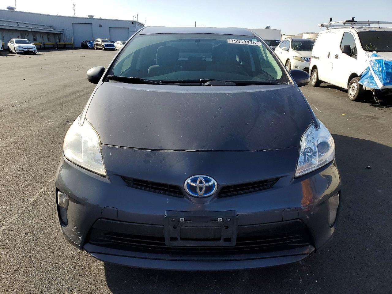 2015 TOYOTA PRIUS