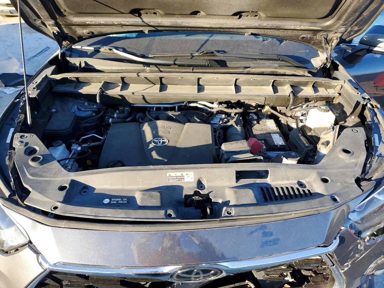 2022 TOYOTA HIGHLANDER