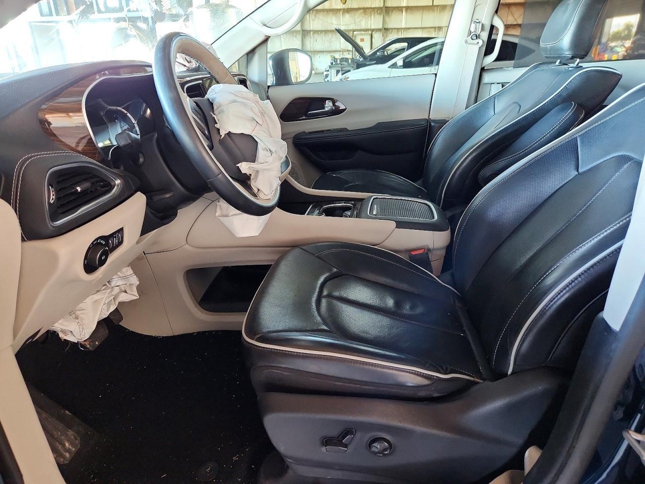 2021 CHRYSLER Pacifica