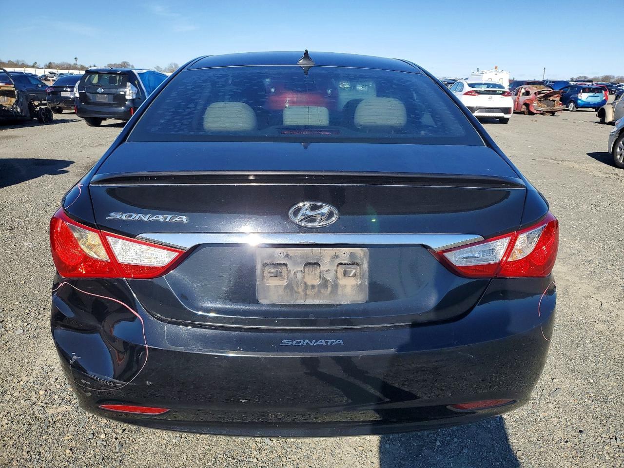 2013 HYUNDAI SONATA