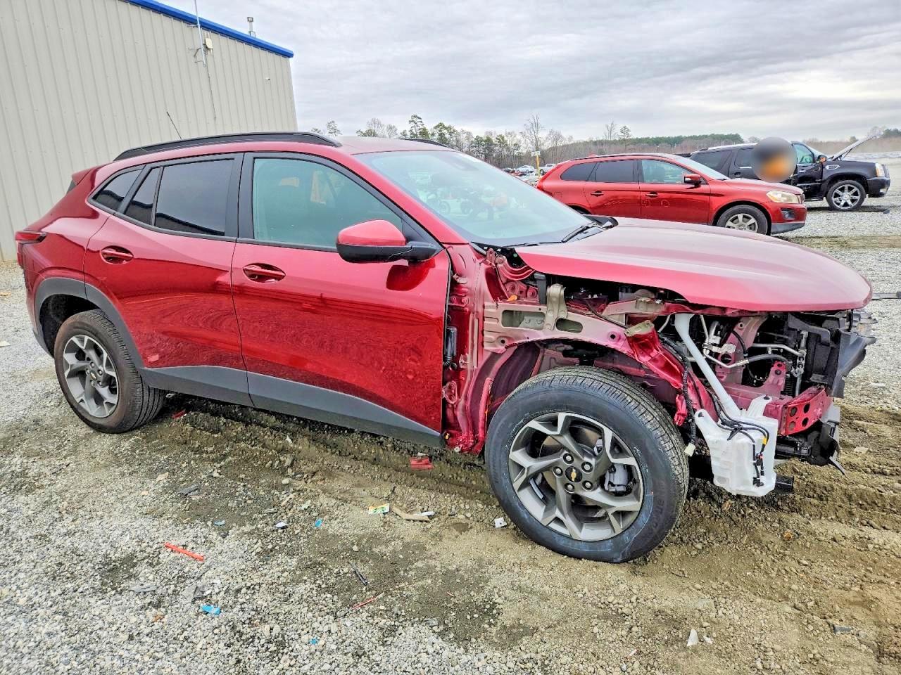 2025 CHEVROLET TRAX
