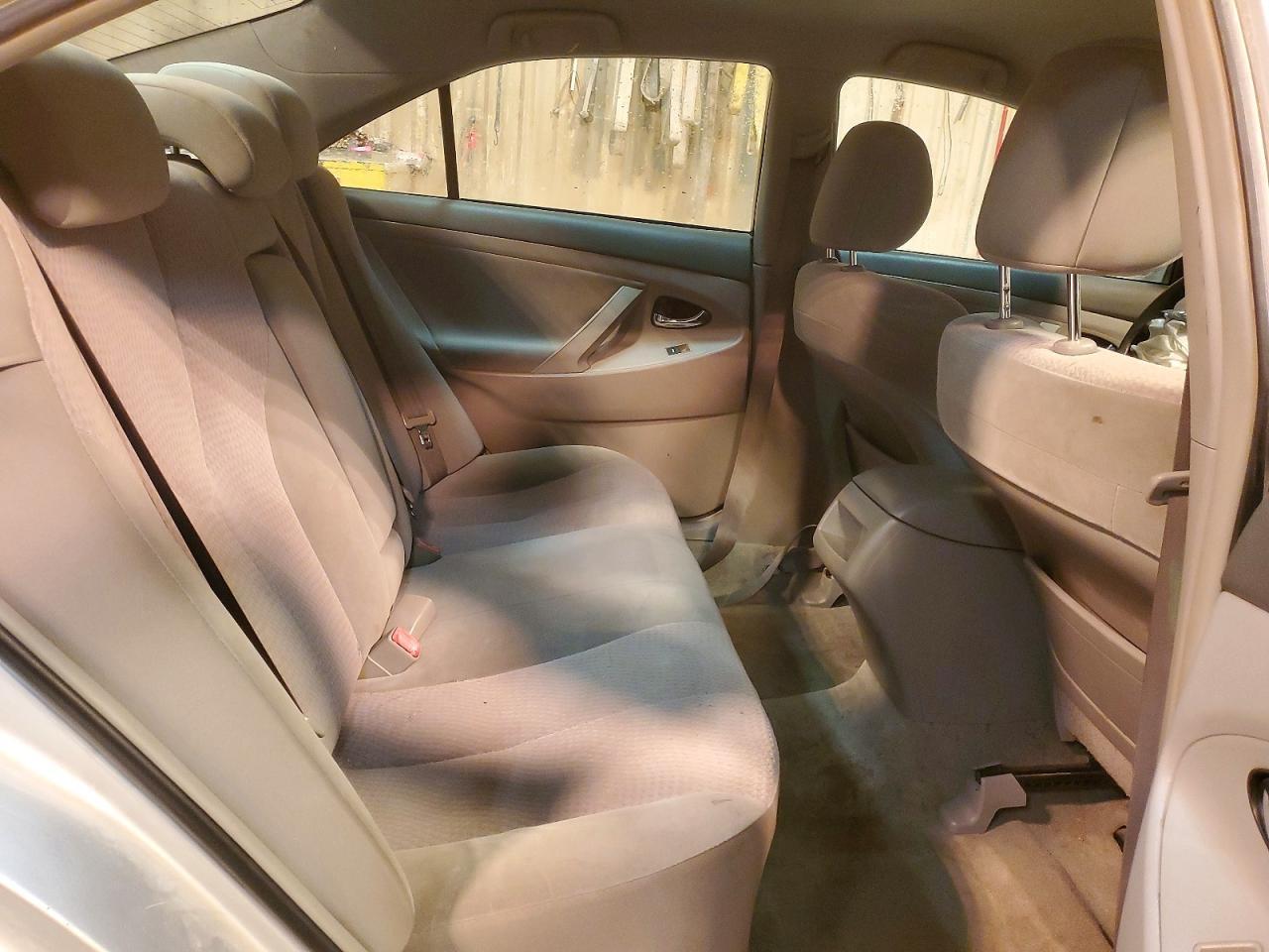 2011 TOYOTA CAMRY