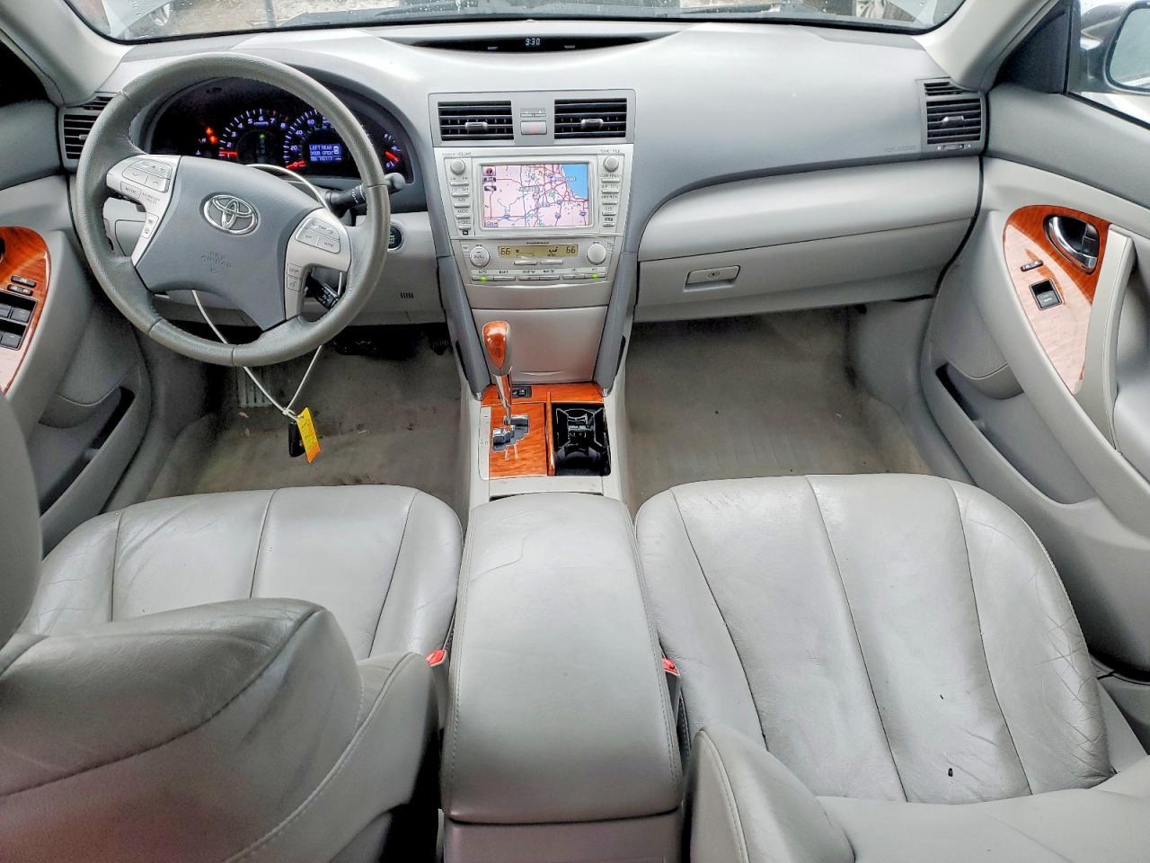 2011 TOYOTA CAMRY
