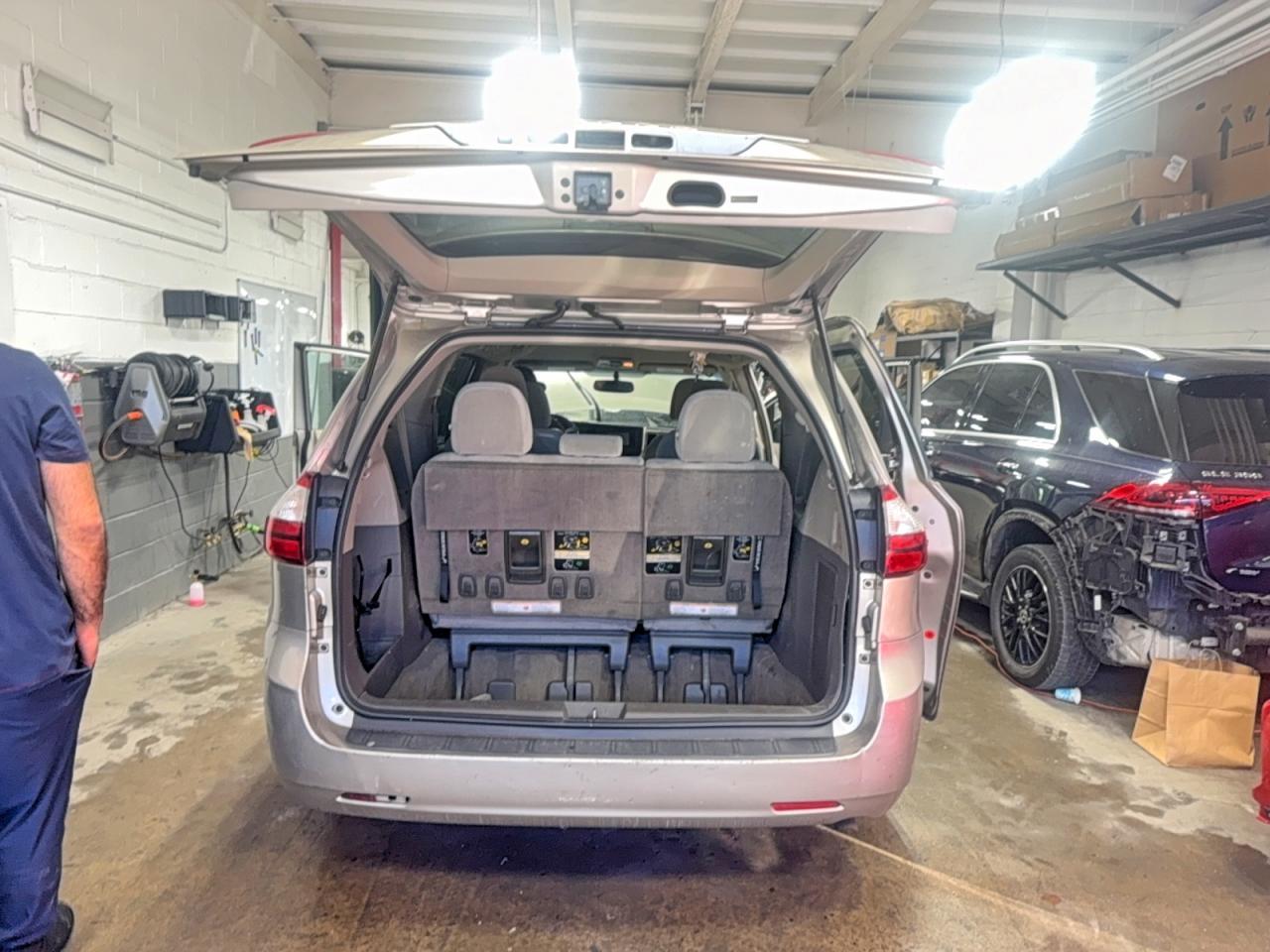 2015 TOYOTA SIENNA