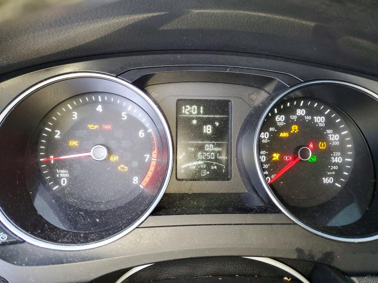 2015 VOLKSWAGEN JETTA