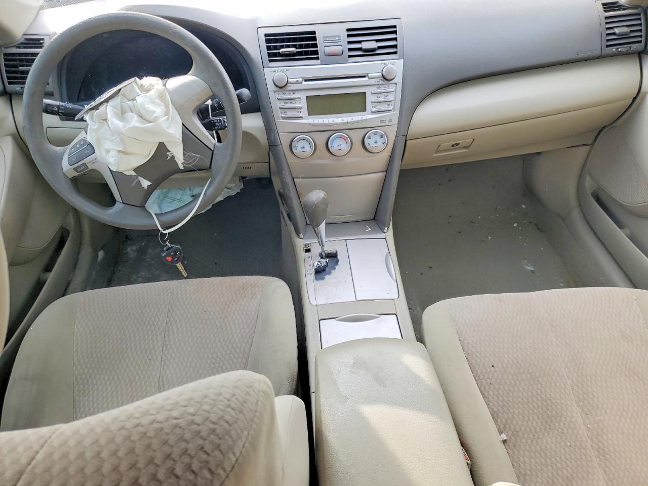 2011 TOYOTA CAMRY