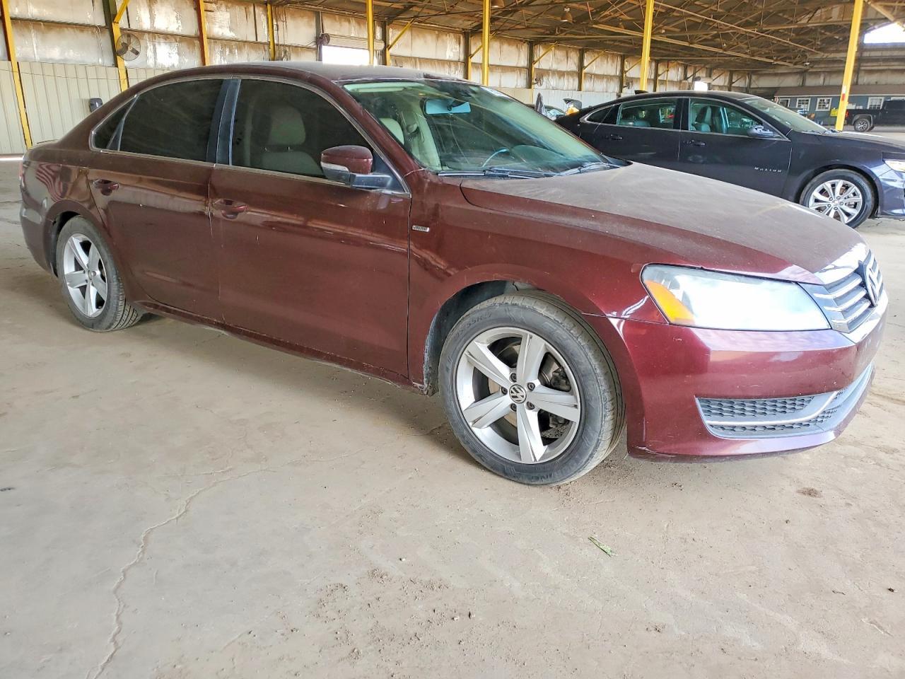 2014 VOLKSWAGEN Passat