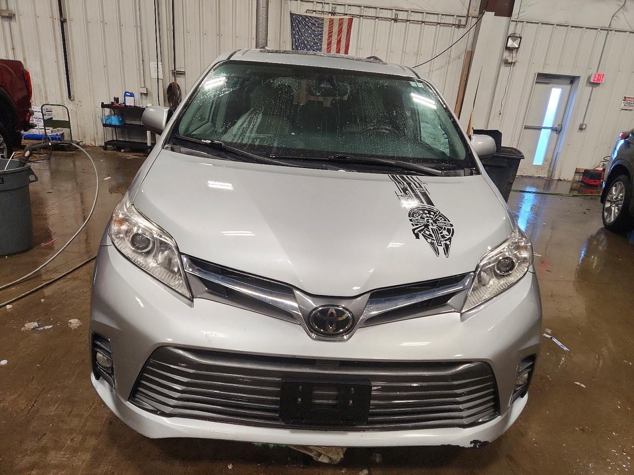 2019 TOYOTA SIENNA