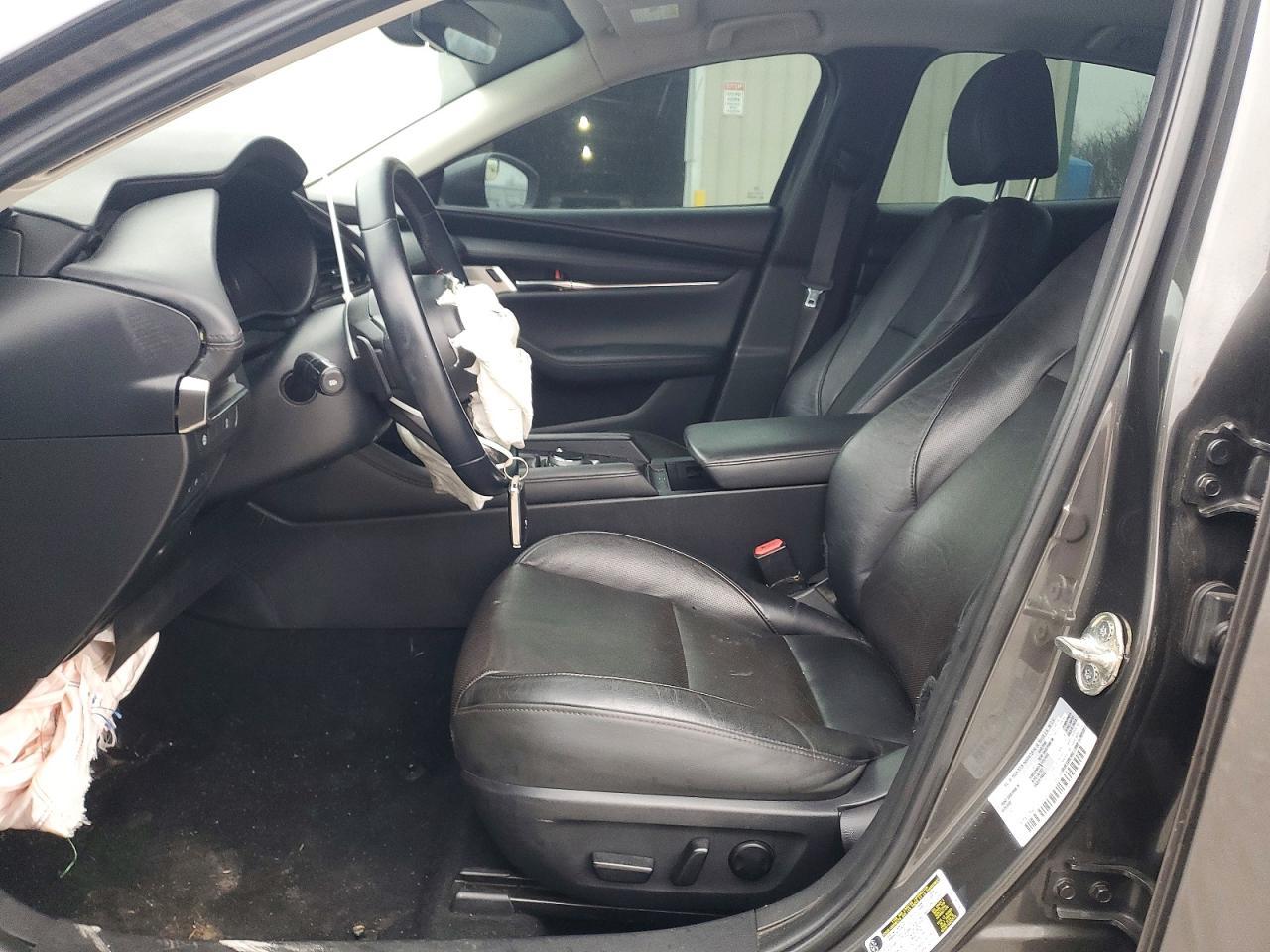 2019 MAZDA 3
