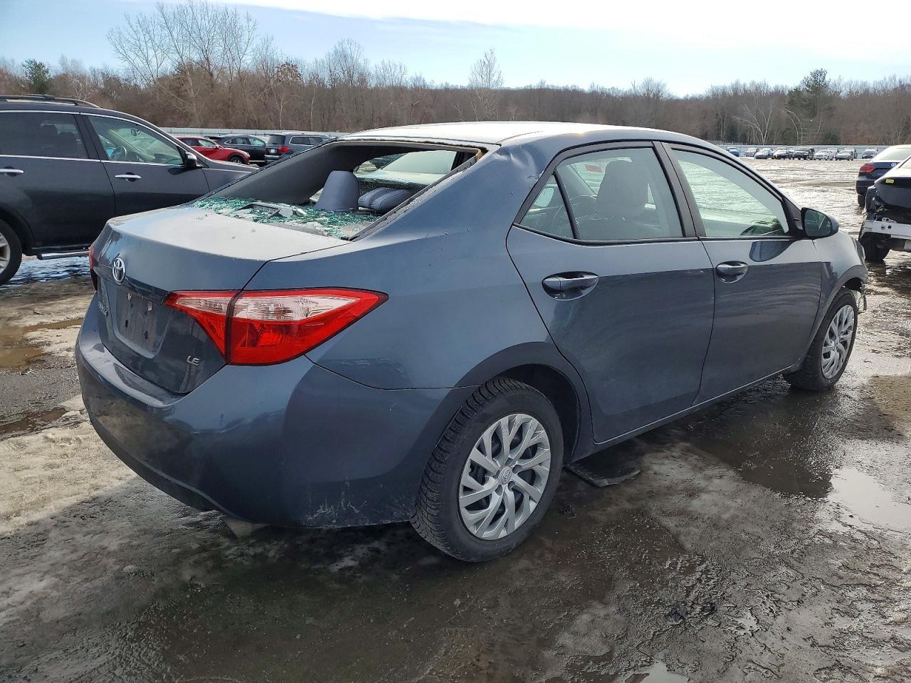 2018 TOYOTA COROLLA