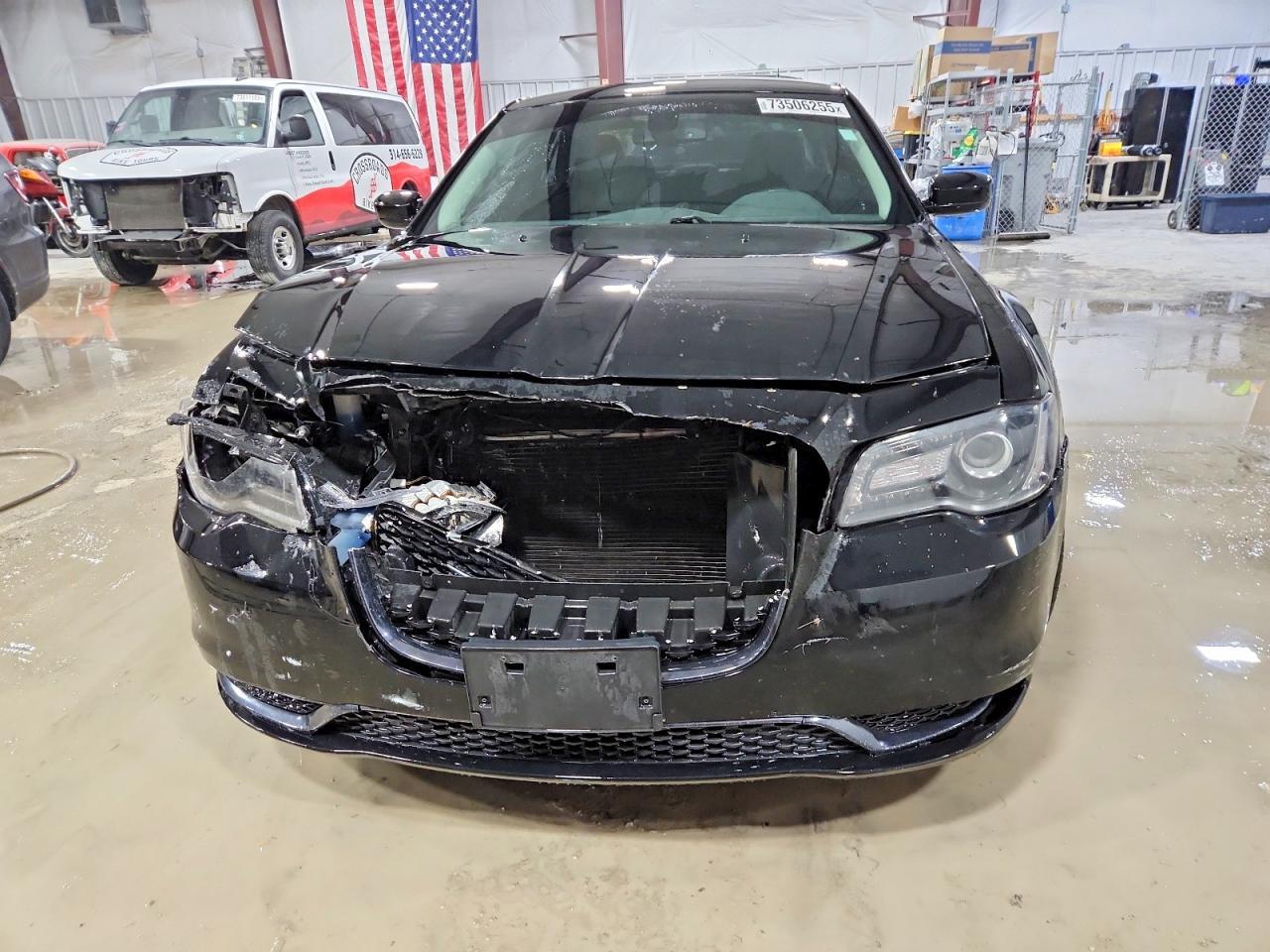 2018 CHRYSLER 300