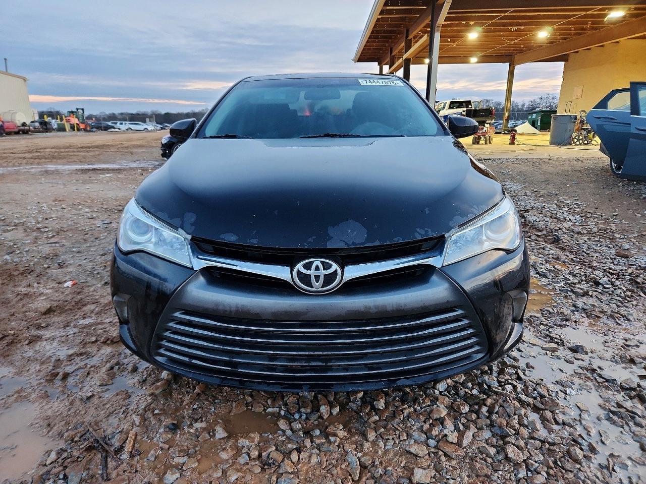 2015 TOYOTA CAMRY