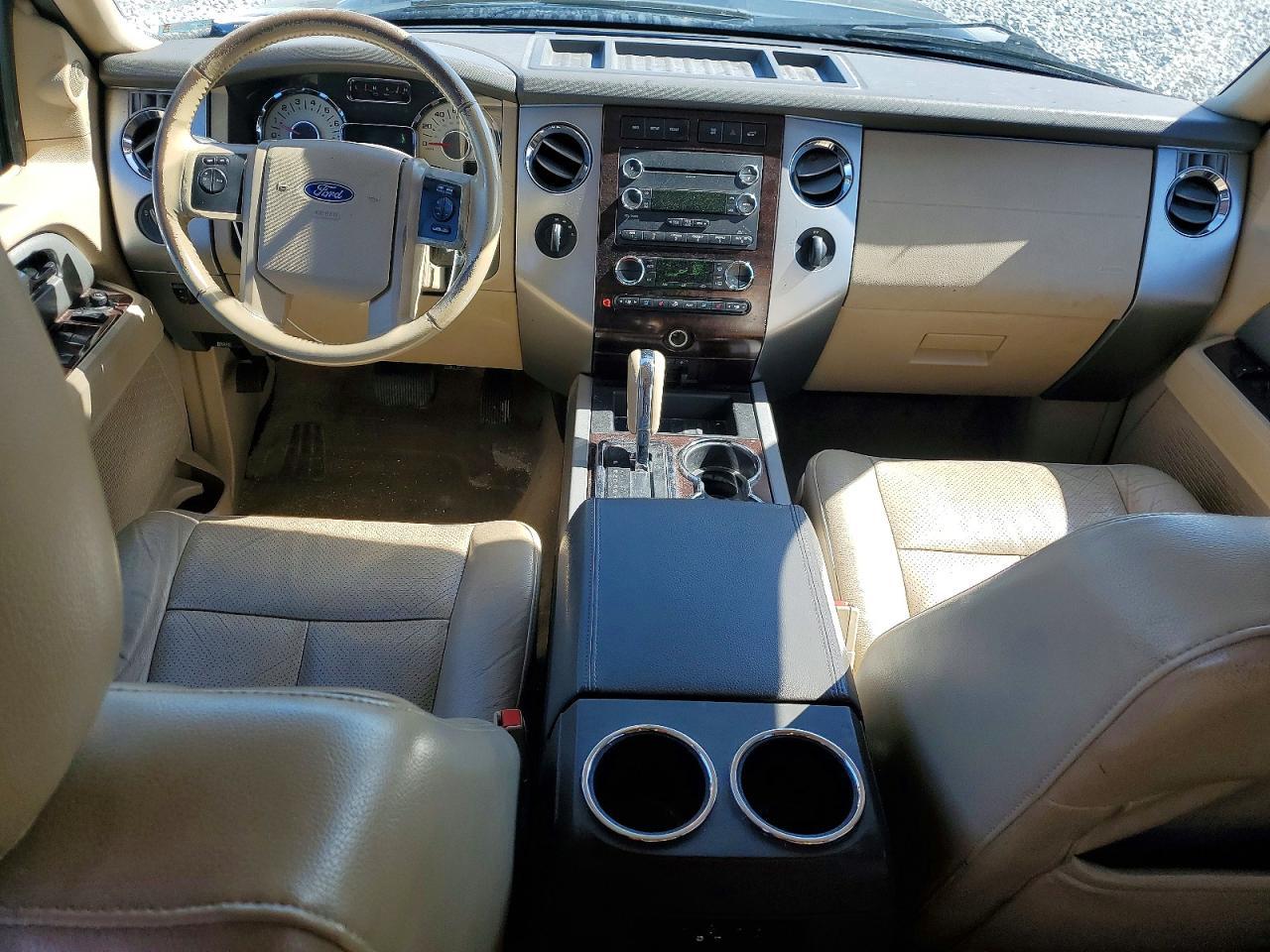 2013 FORD Expedition