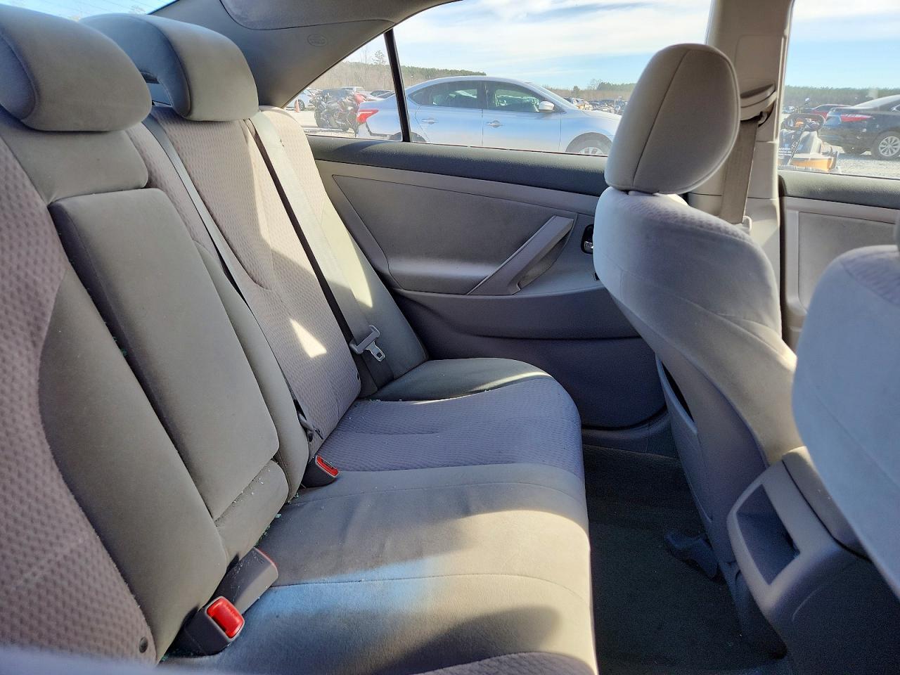 2011 TOYOTA CAMRY