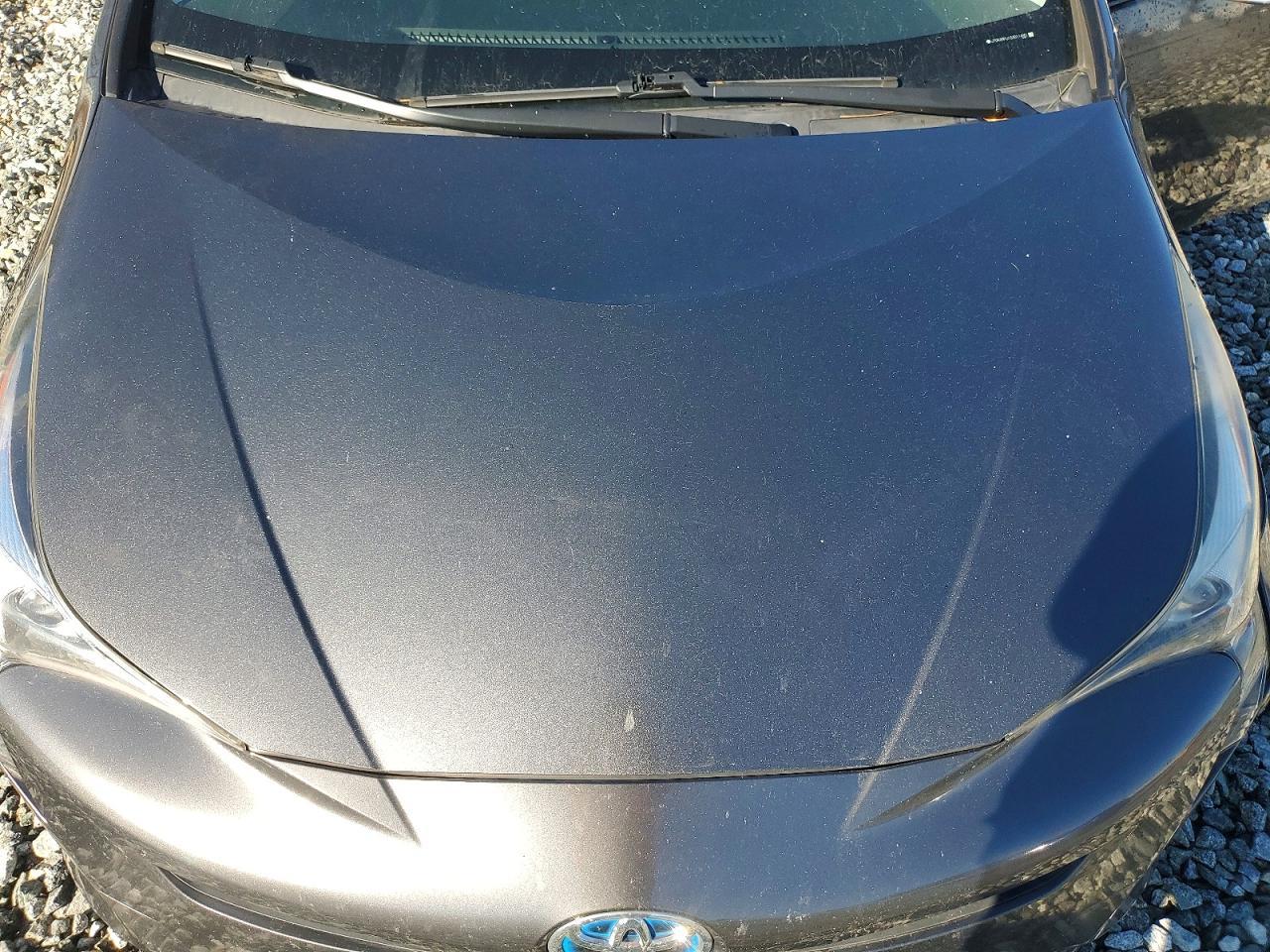 2016 TOYOTA PRIUS